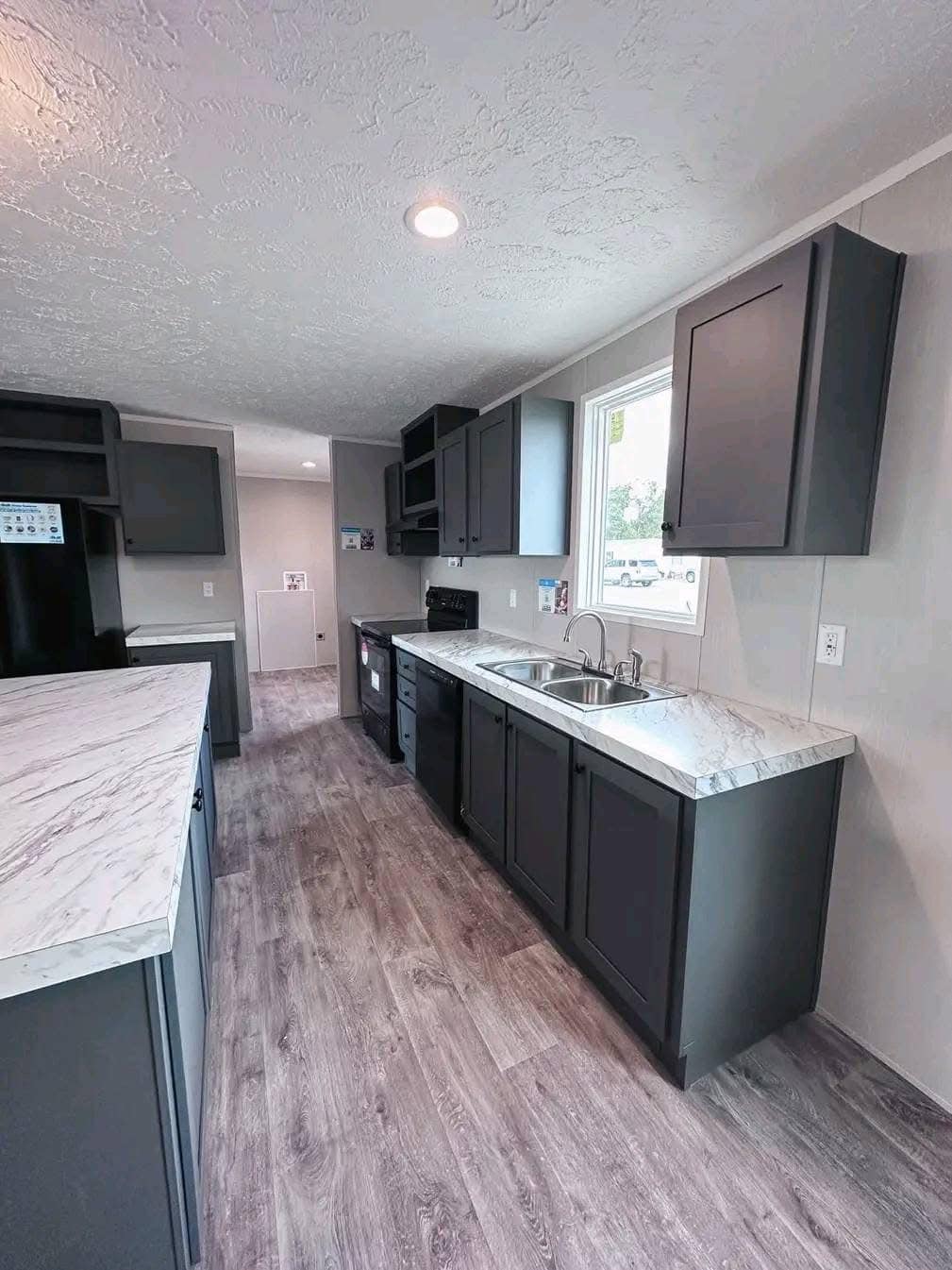 The Eagle 48 - Image 13